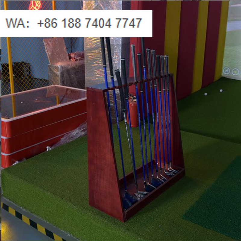 Golf Equipment Operator - Simulatore di Golf Interattivo a Proiezione