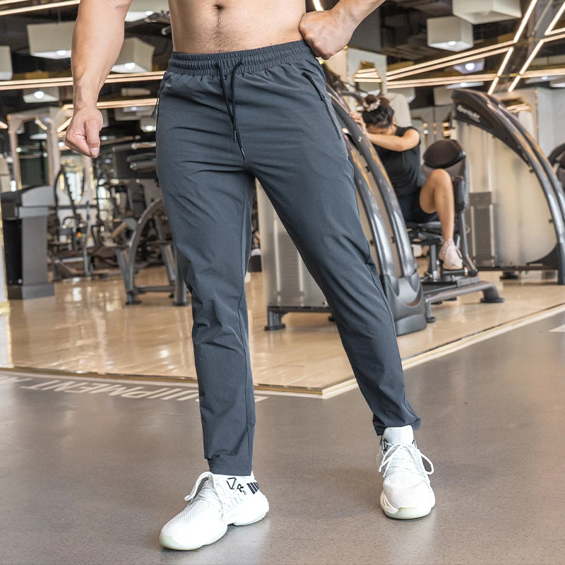 Golf Equipment Drawing - Pantaloni da allenamento fitness da basket